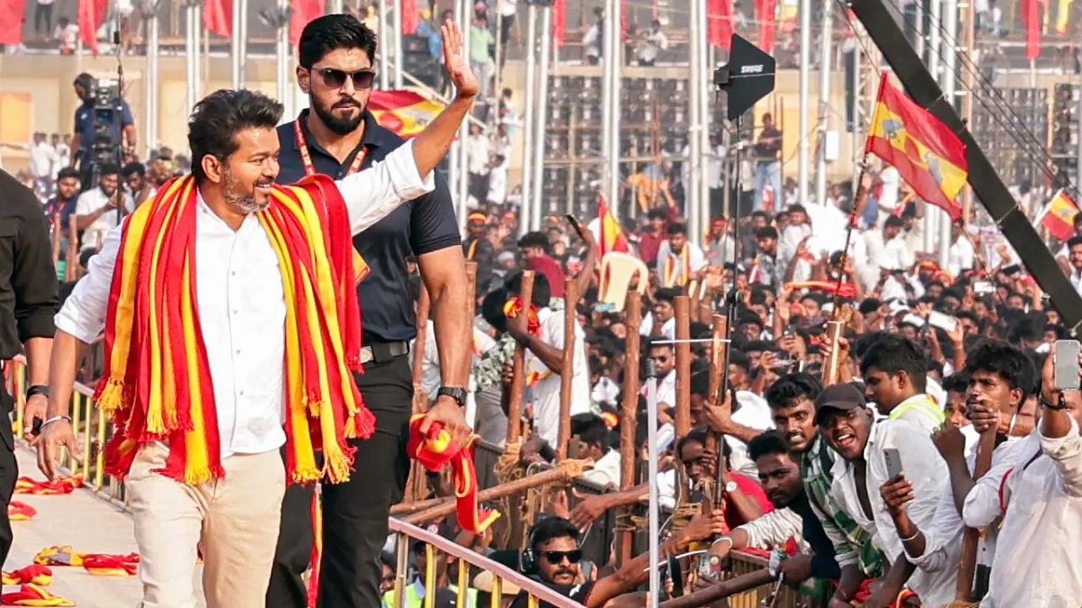 vijay crowd